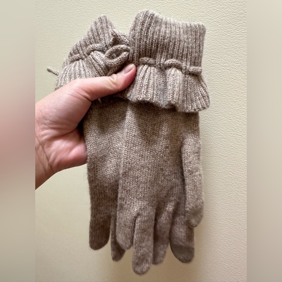 Ugg Beanie Bundle - Picture 10 of 11